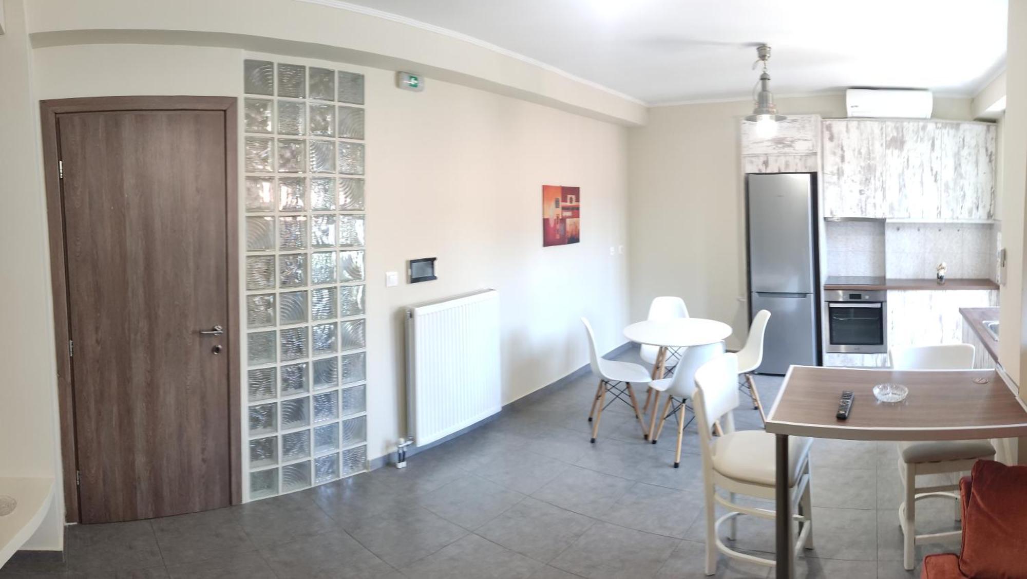 Vasilikis Apartment Kalamata Exterior photo